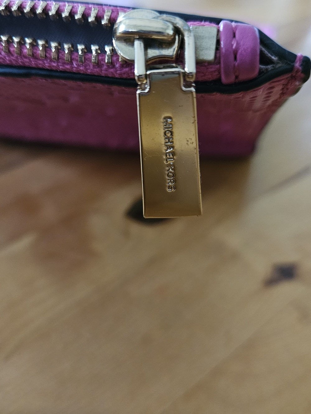 Michael Kors Hot Pink Embossed MK Zip Wallet - Picture 7 of 7